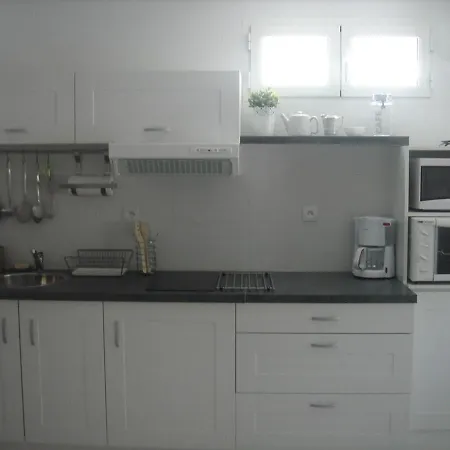 Beau T2 Climatise Avec Garage, 4 Couchages, - Fr-1-680-13 Balaruc-les-Bains
